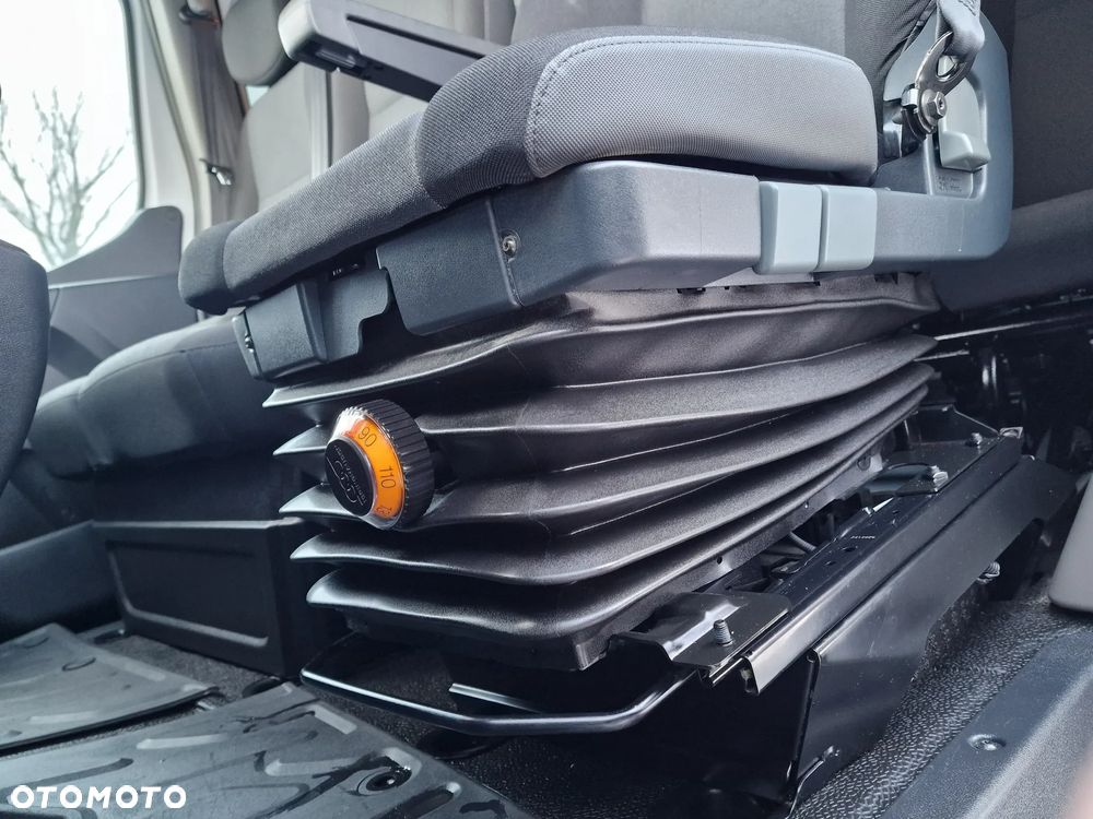 Renault Master 2023r, CARPOL oryginalny 9-osobowy , bogato wyposażony , Salon Polska ASO L3H2, Bezwypadkowy ,HAK , Kamera Cofania , ANDROID AUTO, bez wkładu , Czujniki parkowania przód i tył ,Brygadowy - 8