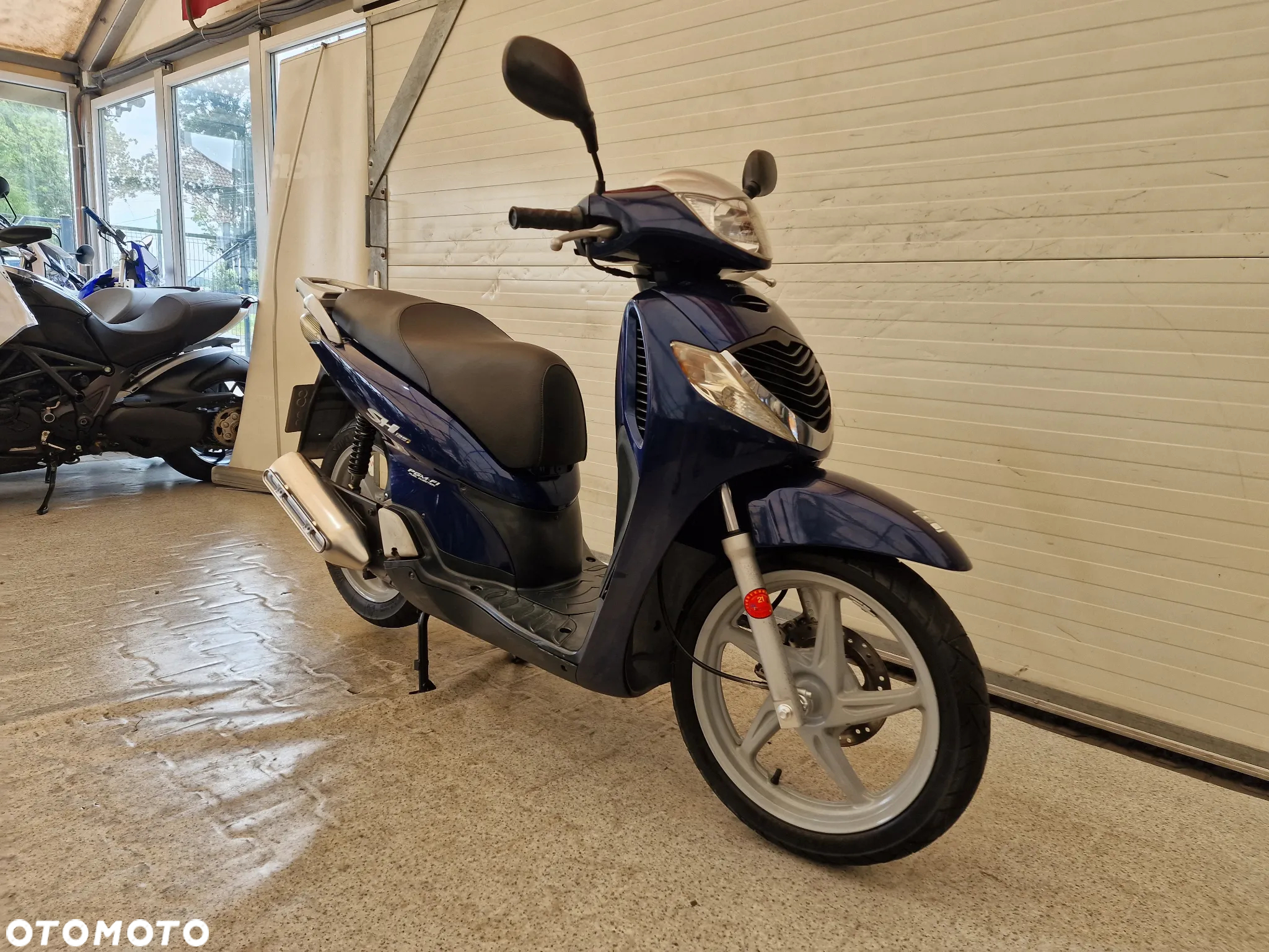 Honda SH - 19