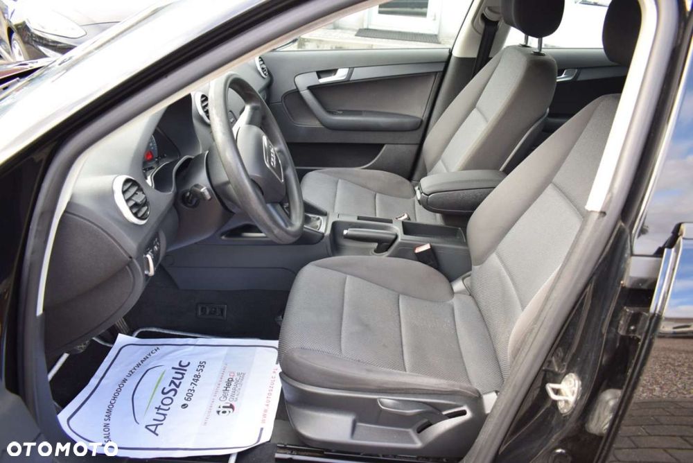Audi A3 Sportback - 16