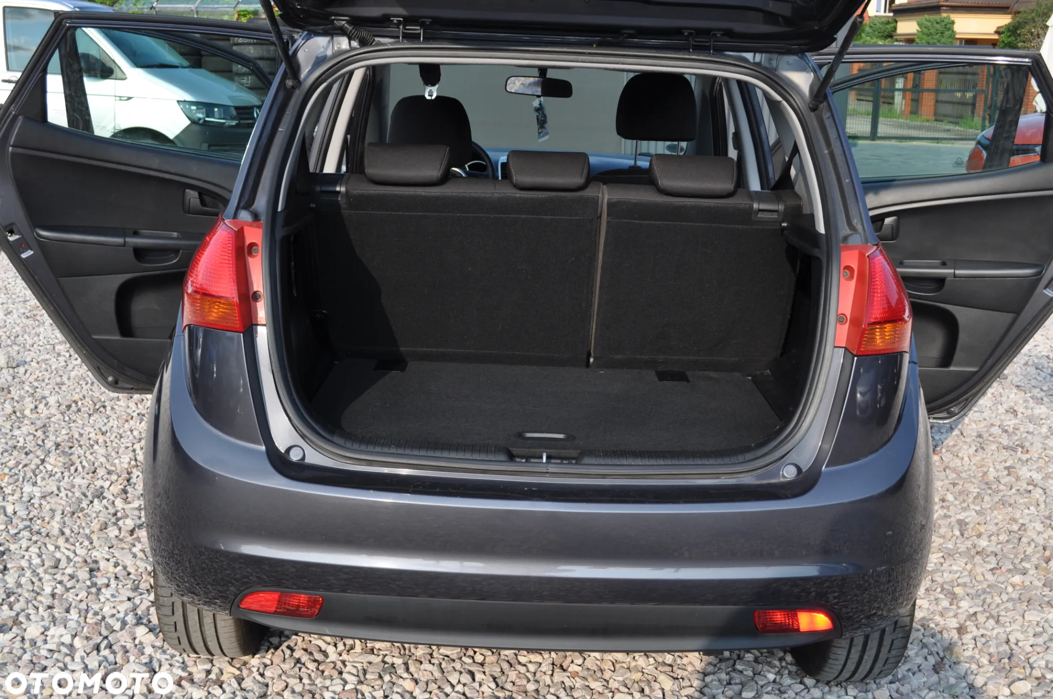 Kia Venga 1.6 CVVT Dream Team Edition - 32