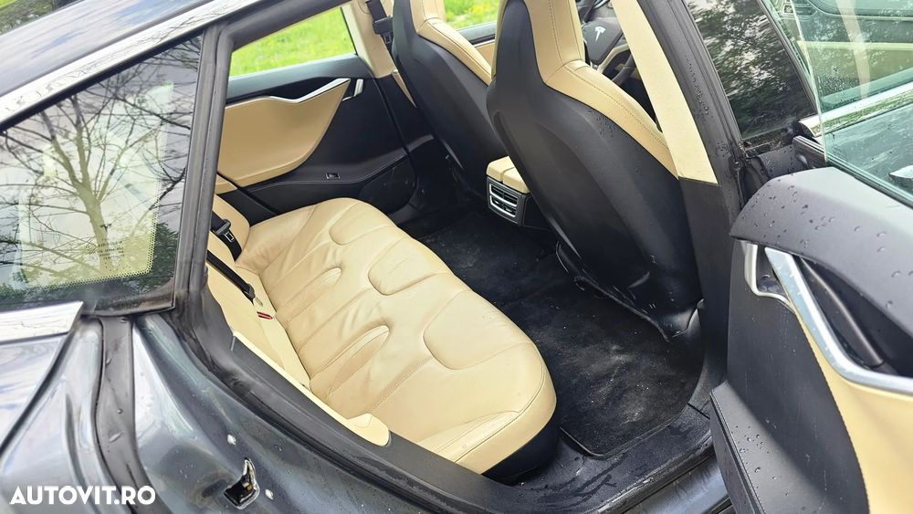 Tesla Model S Standard - 5
