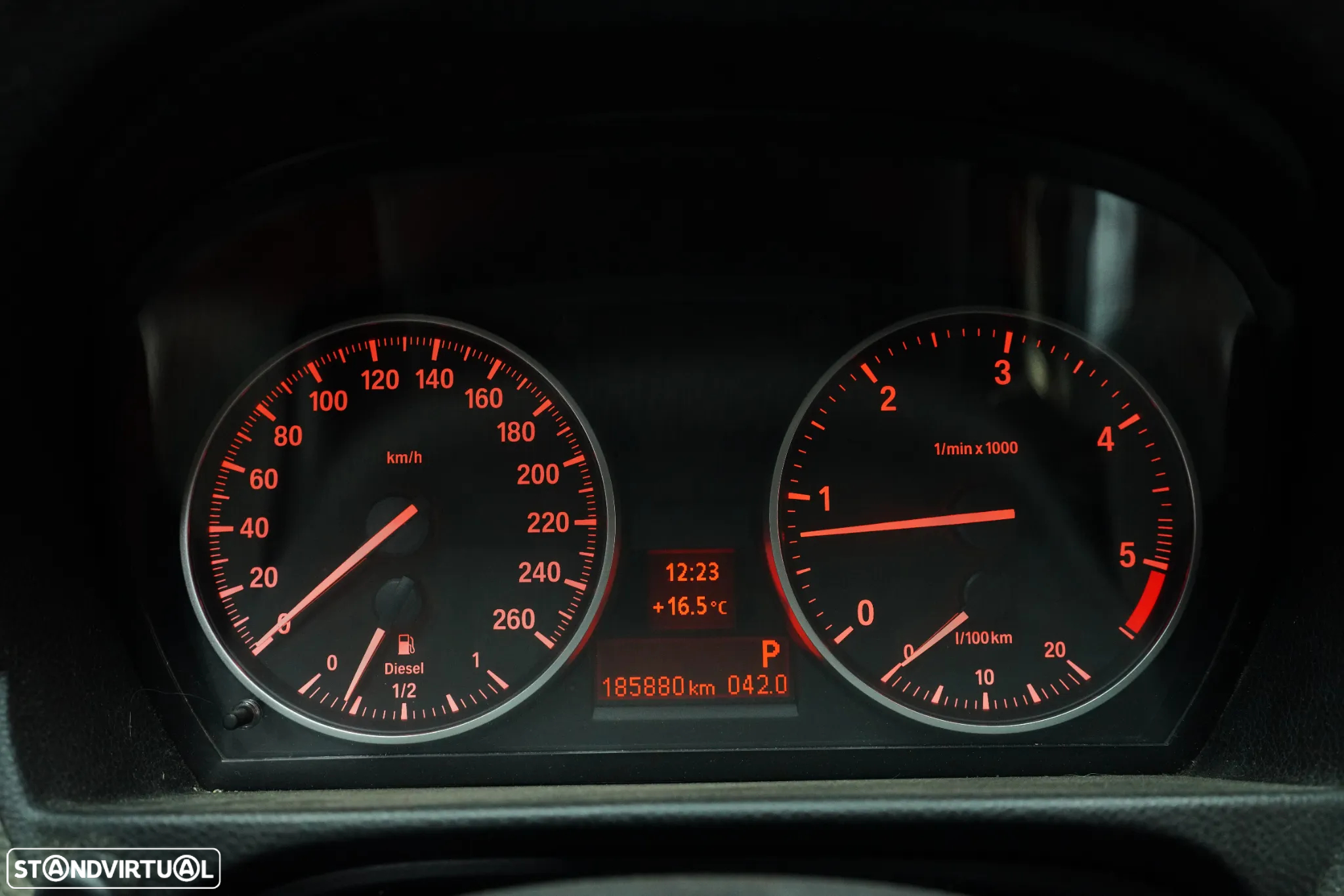 BMW 320 d Coupe Edição M Auto - 24