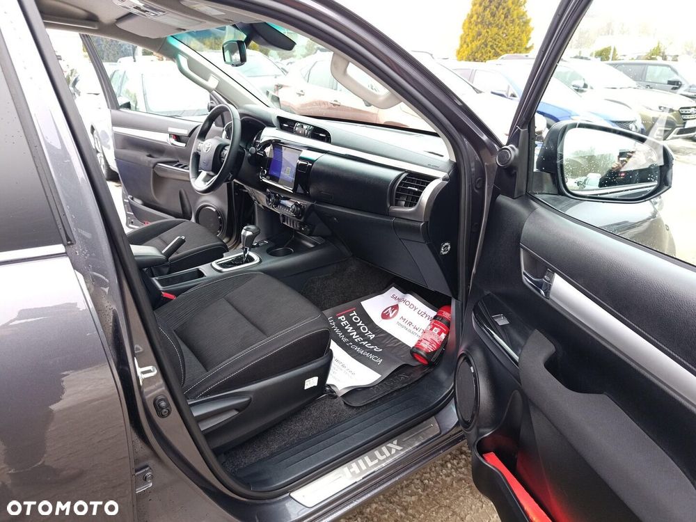 Toyota Hilux 2.8 D-4D mHEV Double Cab Executive 4x4 - 29
