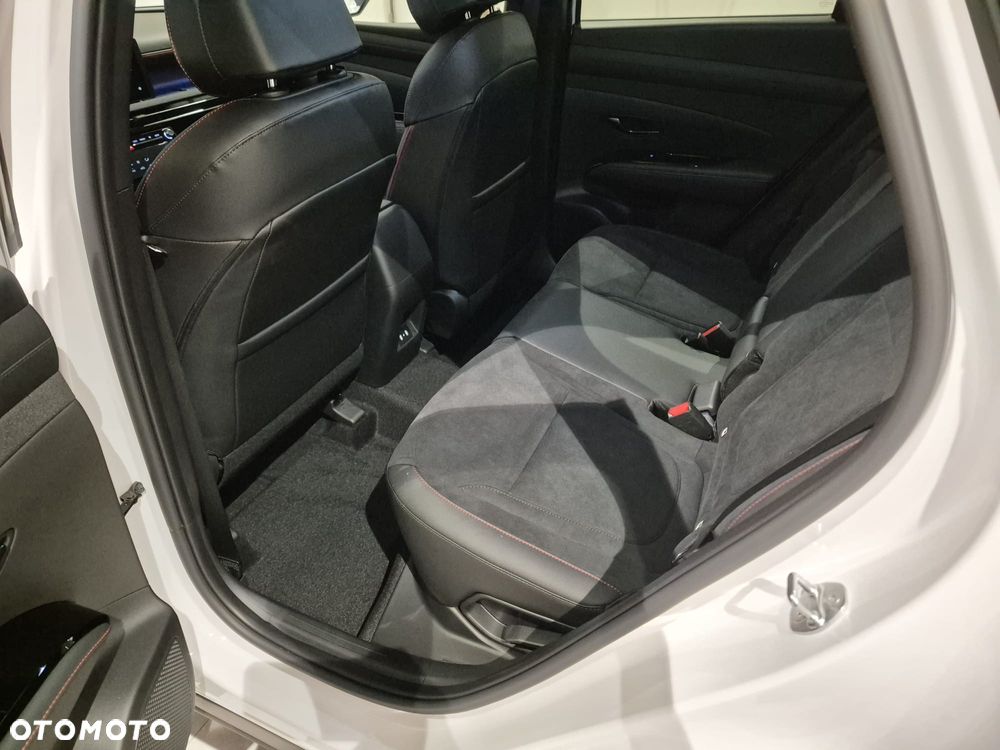 Hyundai Tucson 1.6 T-GDi 48V-Hybrid 4WD DCT N Line - 10