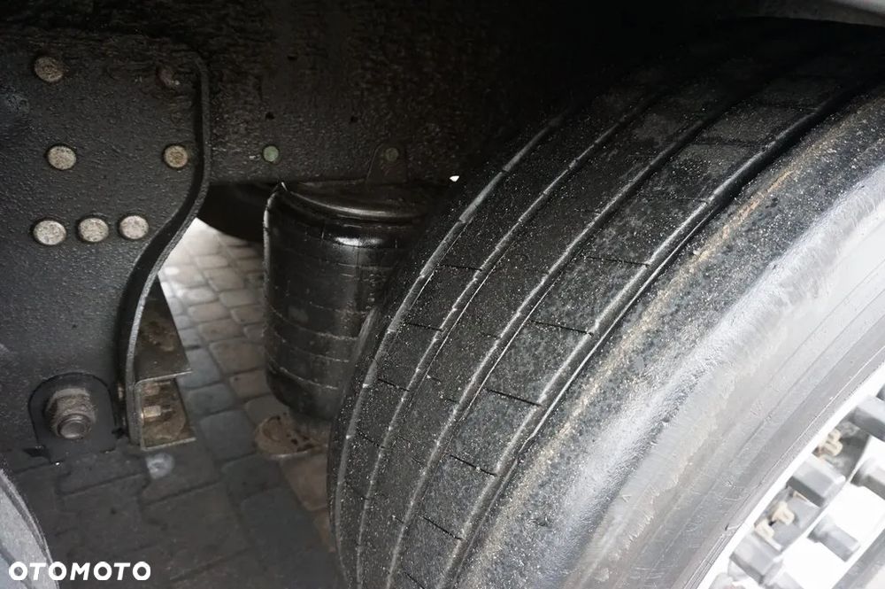 Schmitz Cargobull FIRANA OŚ PODNOSZONA XL * 2019 * - 13