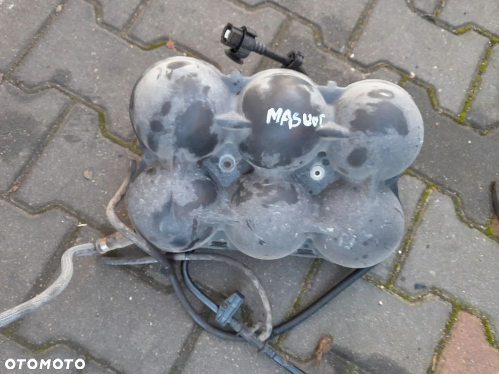 Zasobnik powietrza Renault Mascott 3.0 DCI
