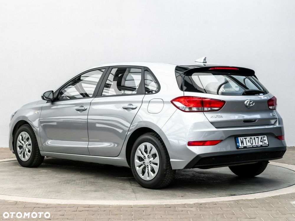 Hyundai i30 1.5 DPI Classic + - 4