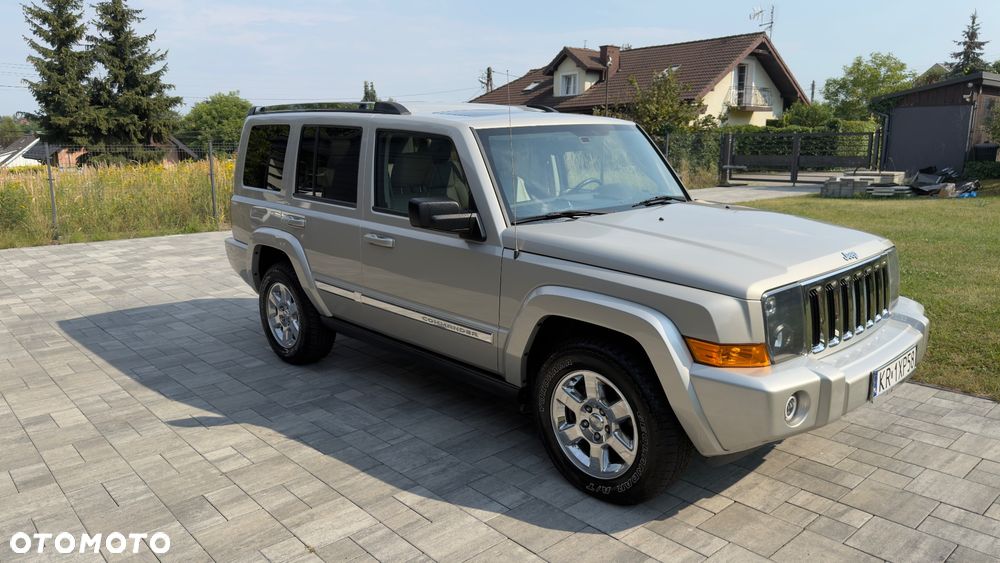 Jeep Commander 5.7 V8 Limited - 12