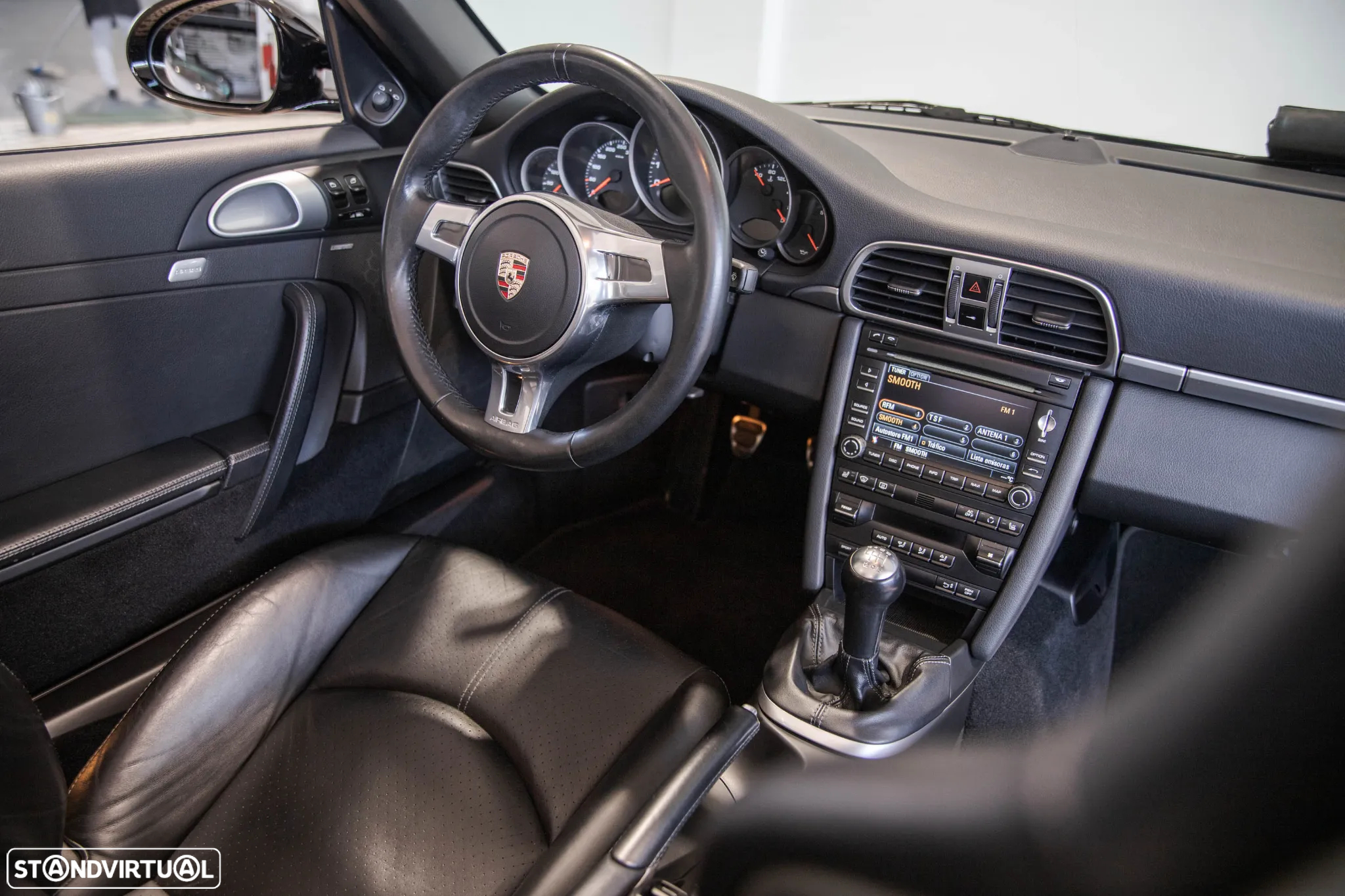 Porsche 911 (997) Carrera GTS Cabriolet - 17