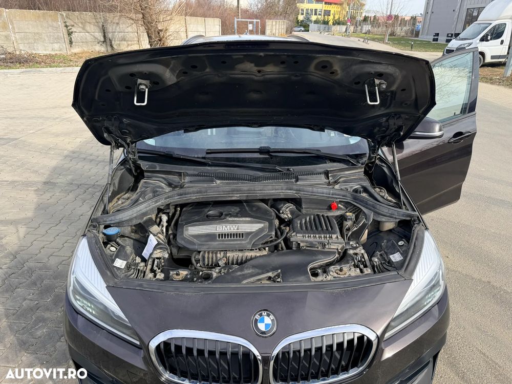 BMW Seria 2 216i Sport Line - 7