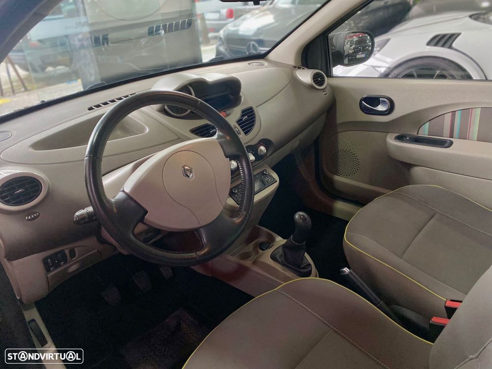 Renault Twingo dCi 75 Authentique - 12