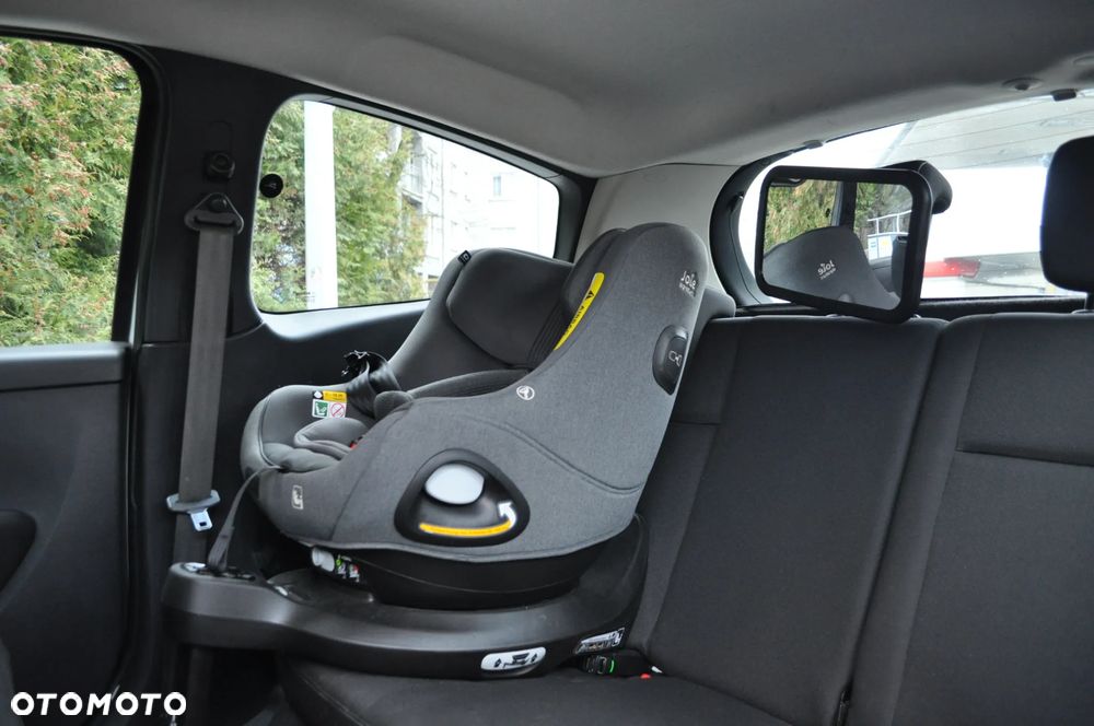 Renault Clio 1.5 dCi Authentique - 11