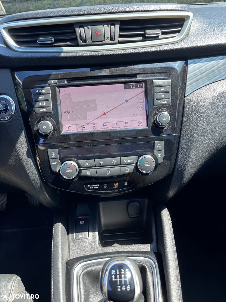 Nissan Qashqai 1.3 DIG-T TEKNA - 16