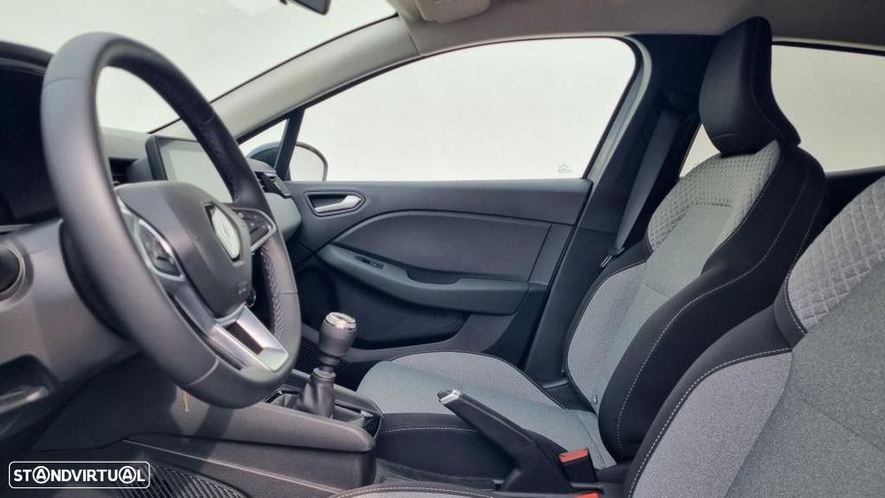 Renault Clio 1.0 TCe Evolution Bi-Fuel - 10