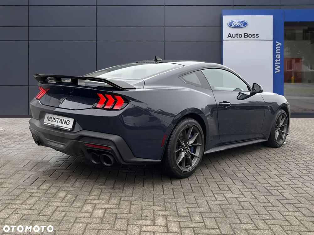 Ford Mustang - 6