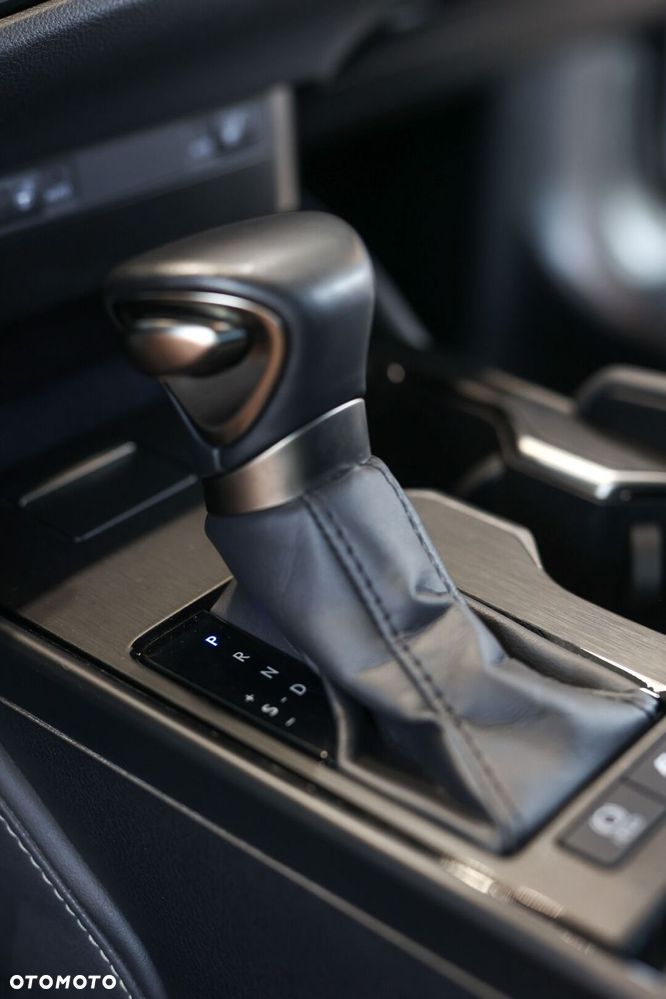 Lexus ES 300h Business Edition - 36