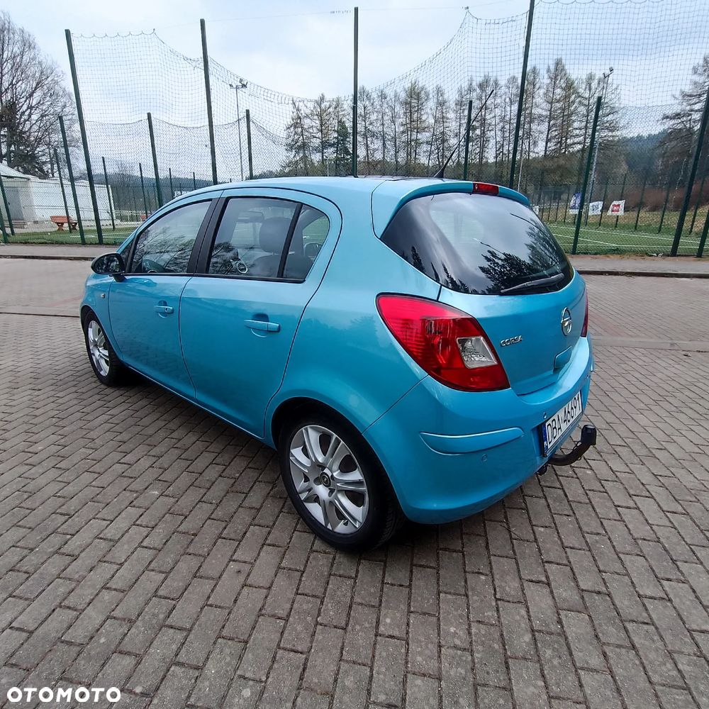 Opel Corsa 1.4 16V Innovation - 12
