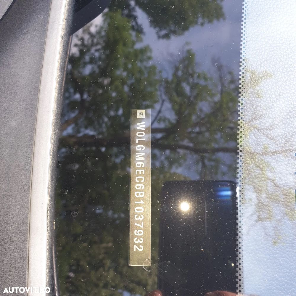 Opel Insignia 1.8 - 9