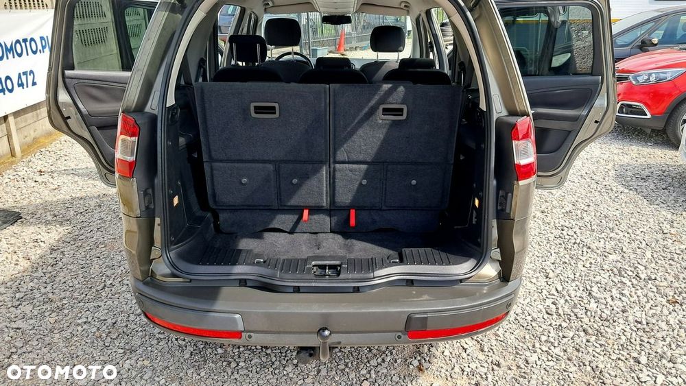 Ford Galaxy - 11