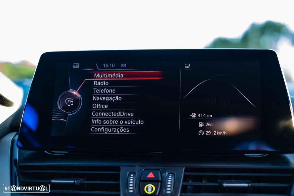 BMW 216 Active Tourer d Aut. Sport Line - 24