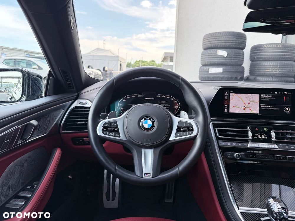 BMW Seria 8 - 36