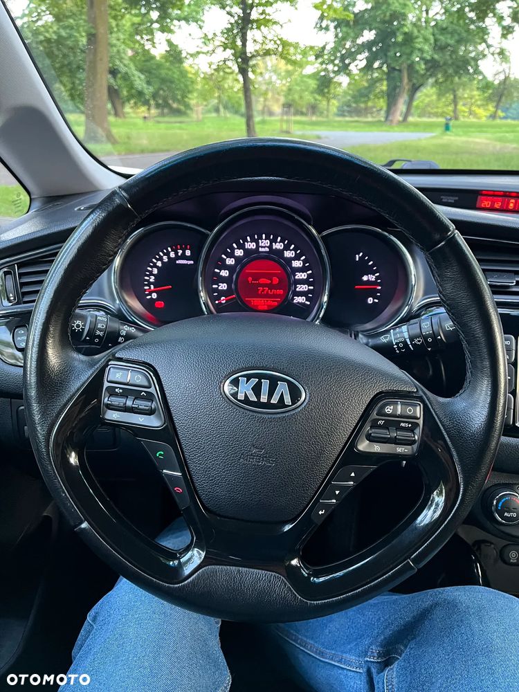Kia Ceed 1.6 GDI L Business Line - 15