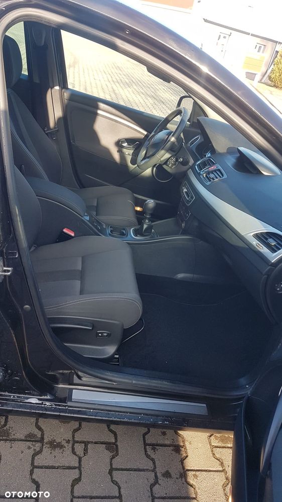 Renault Megane TCe 130 BOSE Edition - 22