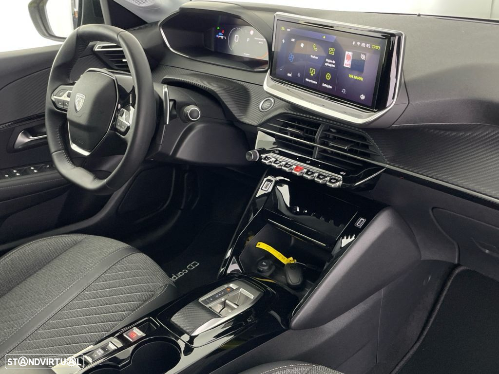Peugeot 208 1.2 Hybrid GT e-DCS6 - 24