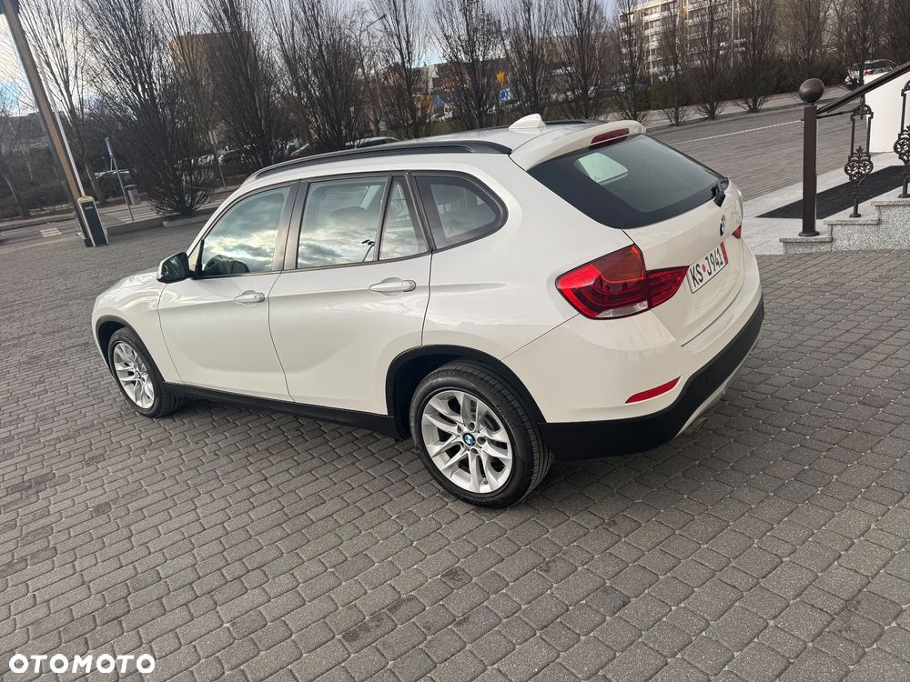 BMW X1 sDrive18d xLine - 11