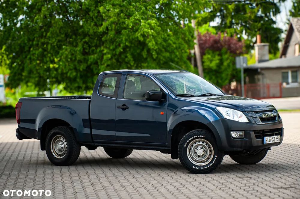 Isuzu D-Max 2.5 SC L - 18
