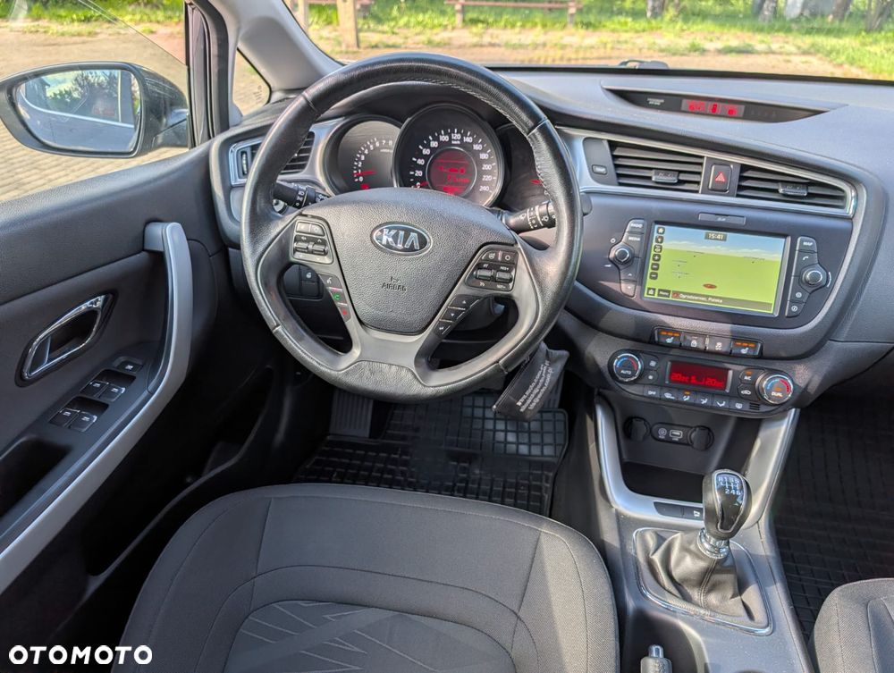 Kia Ceed 1.4 L - 13