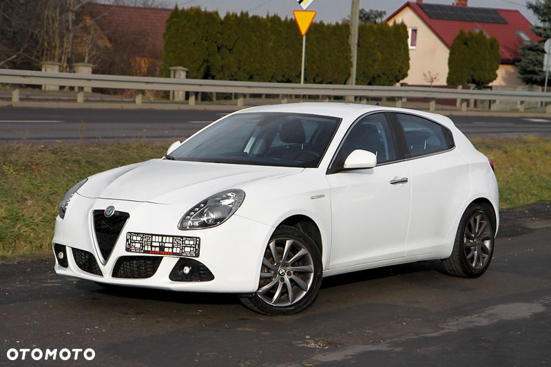 Alfa Romeo Giulietta 2.0 JTDM 16V - 1