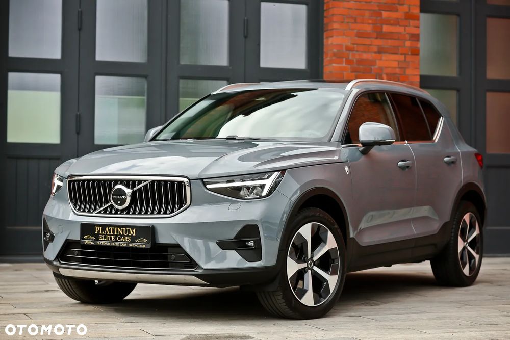 Volvo XC 40 B4 AWD Plus Bright - 1