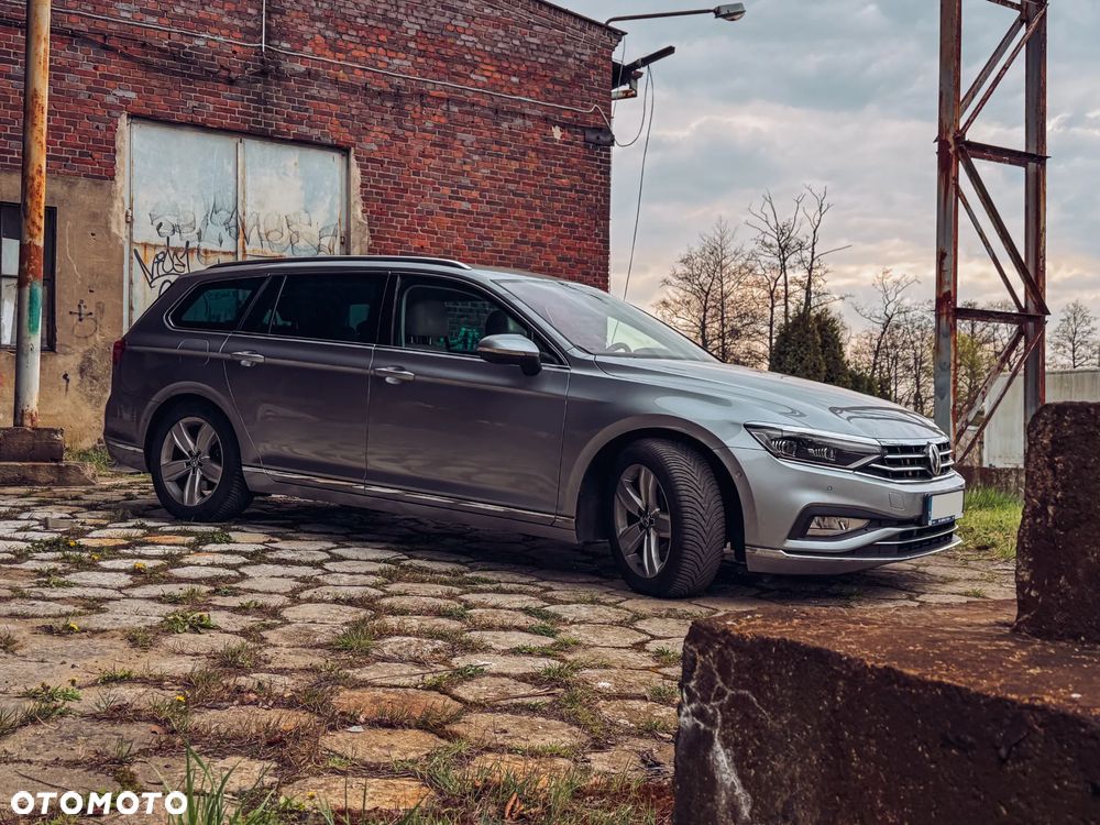 Volkswagen Passat 2.0 TSI 4Mot Elegance DSG - 4