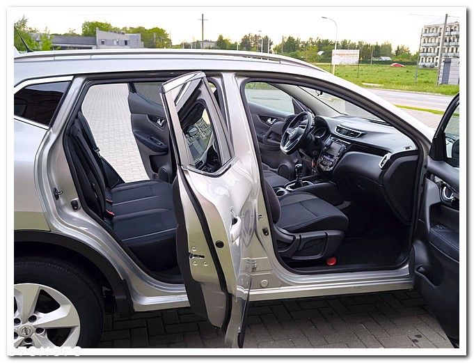 Nissan Qashqai 1.3 DIG-T N-WAY - 16