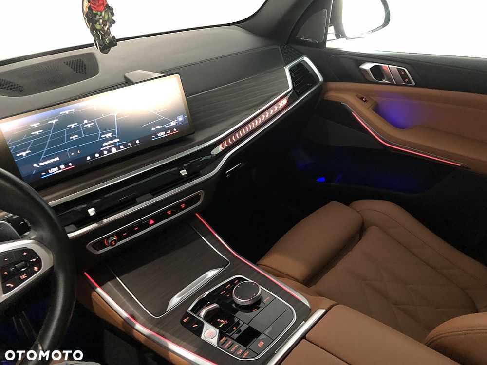 BMW X5 xDrive40i mHEV M Sport sport - 23
