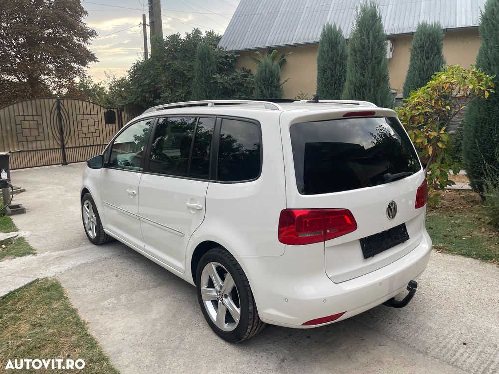 Volkswagen Touran - 5