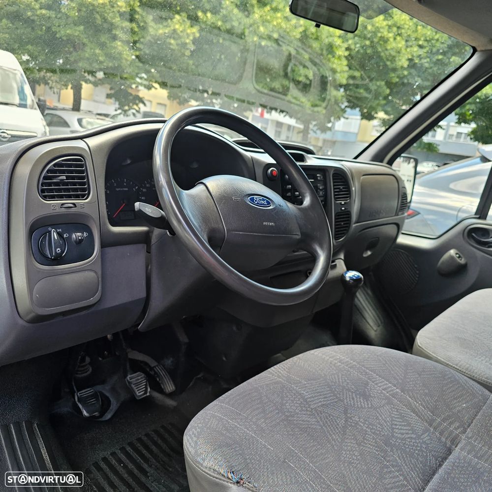 Ford Transit 280S 2.0 TDdi - 26