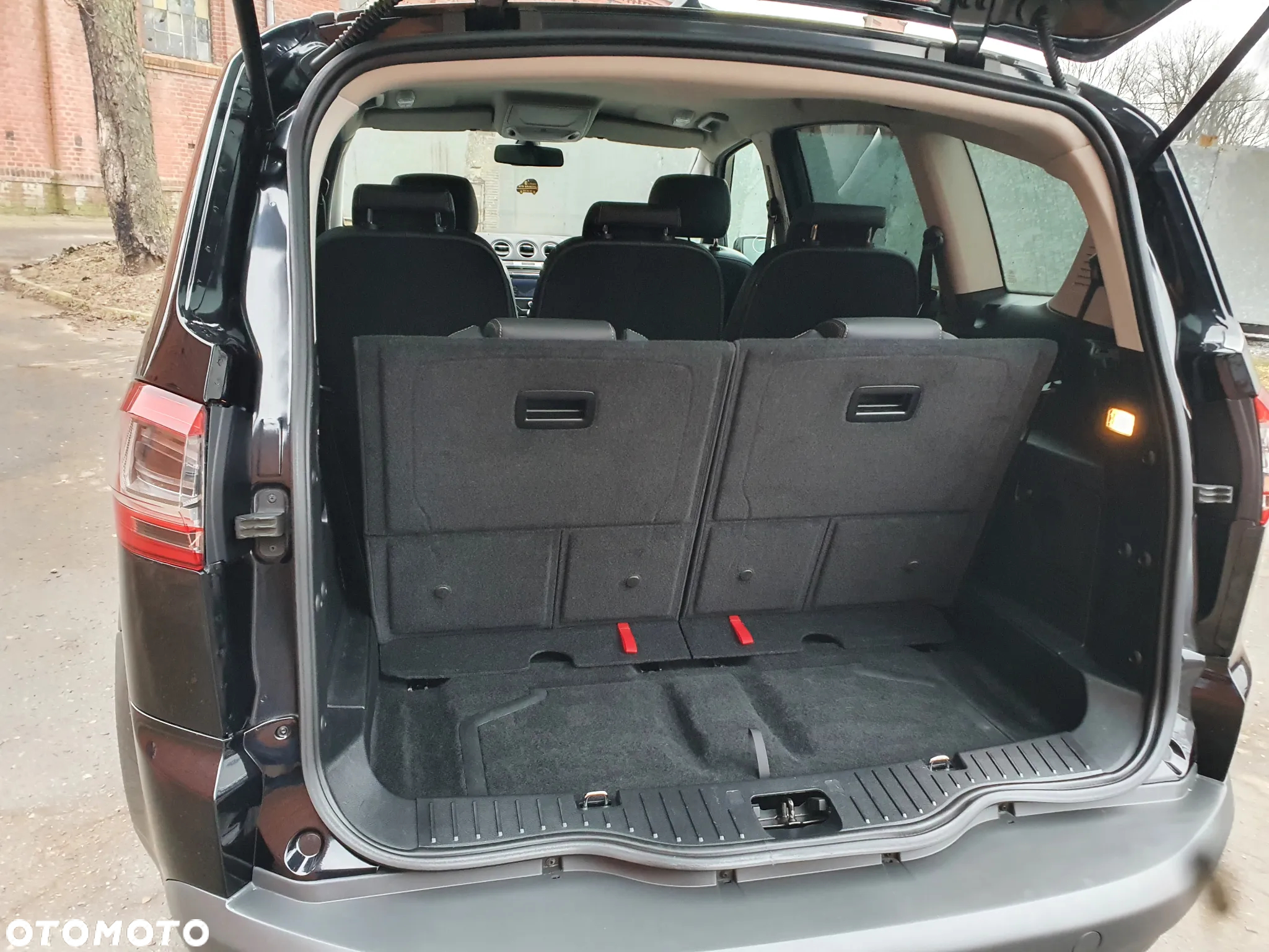 Ford S-Max 2.0 TDCi DPF Titanium - 22