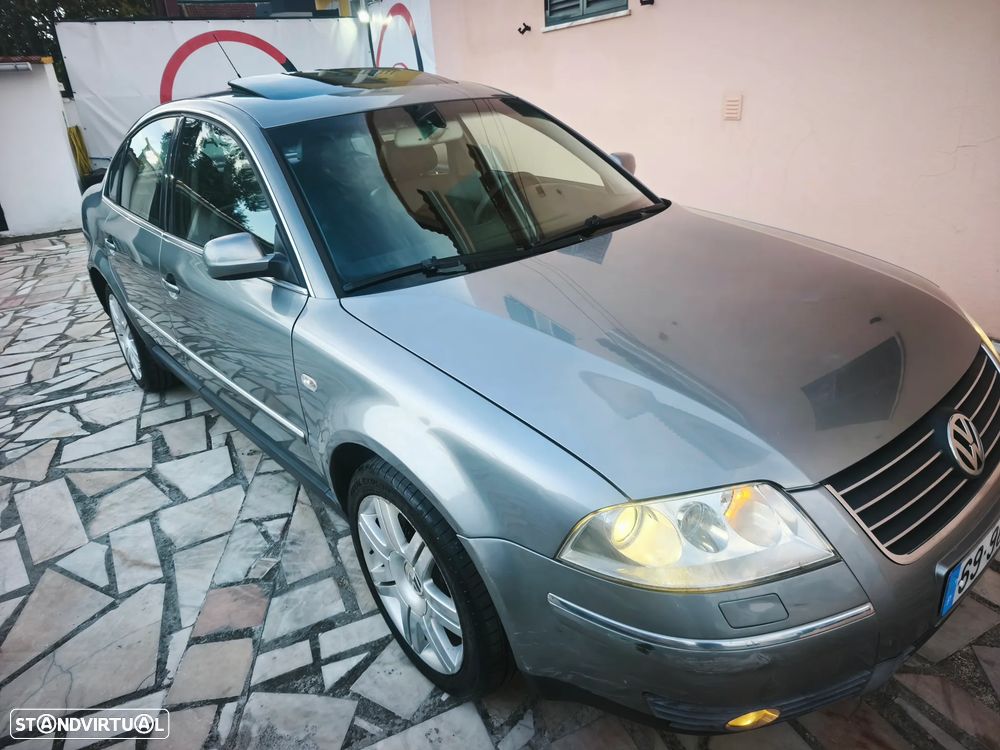 VW Passat 1.9 TDi Highline - 2