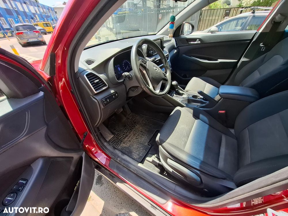 Hyundai Tucson 1.6 T-GDi 4WD 7DCT Style - 9