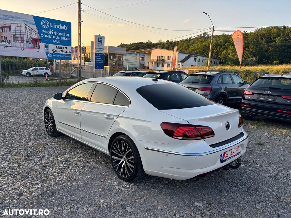 Volkswagen Passat CC - 11