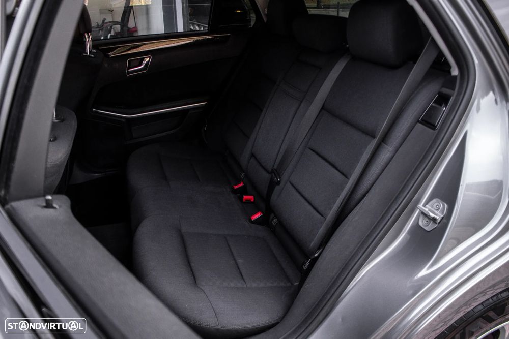 Mercedes-Benz E 220 BlueTEC 9G-TRONIC - 29