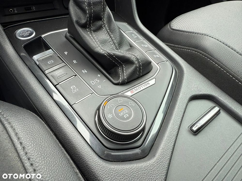 Volkswagen Tiguan - 21