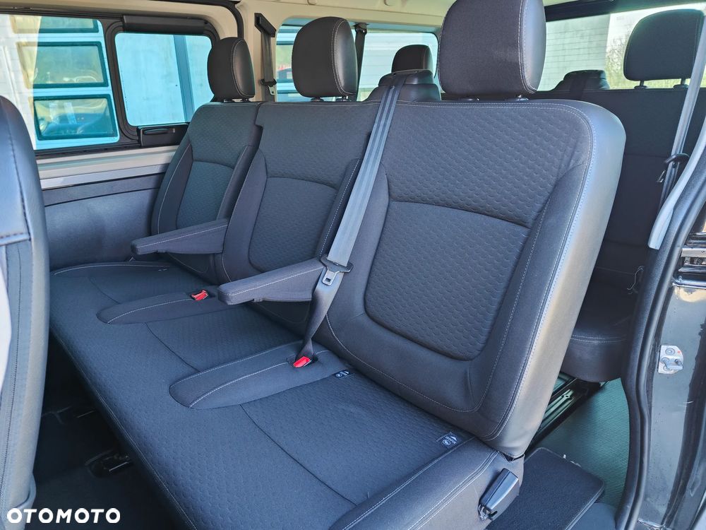 Opel Vivaro - 18
