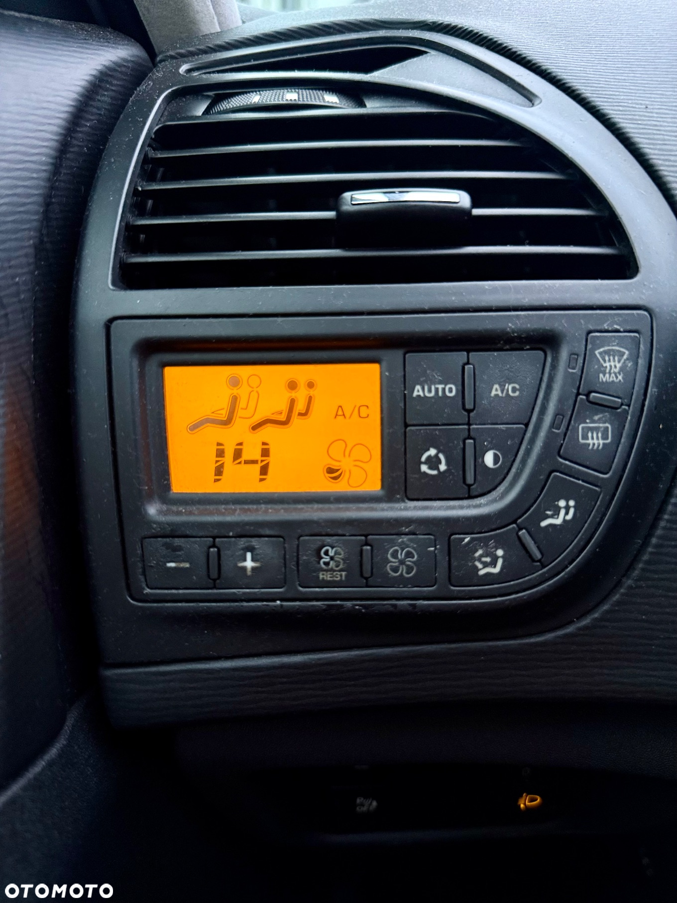 Citroën C4 Picasso 1.6 HDi FAP Advance - 9