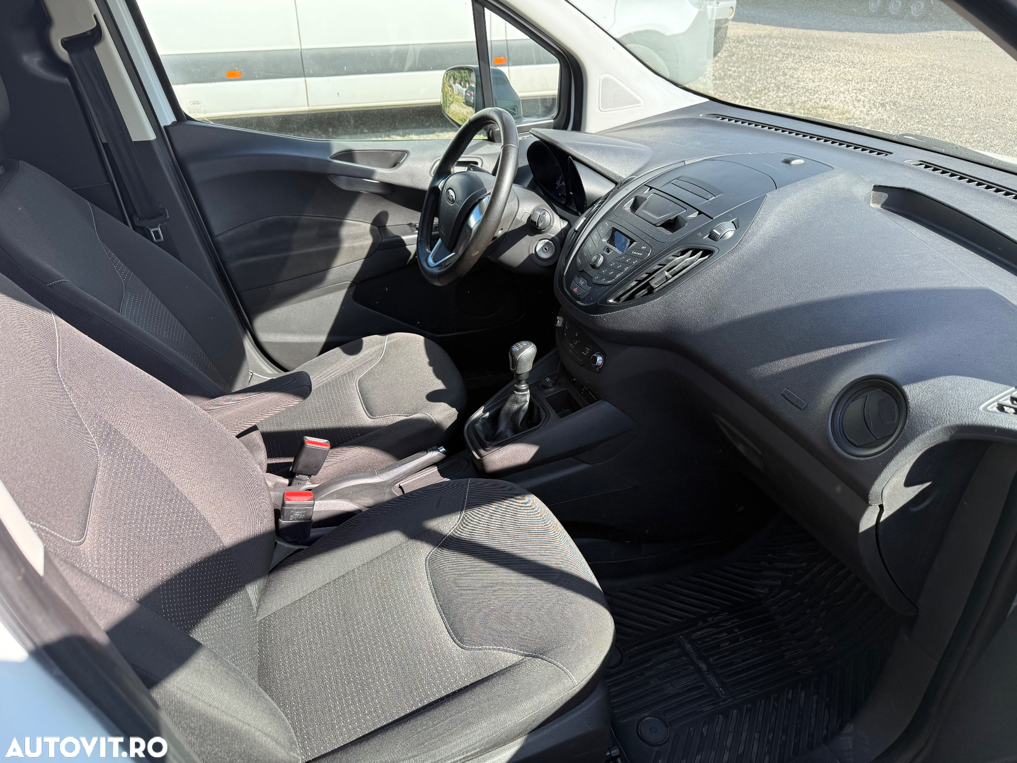 Ford Courier - 7