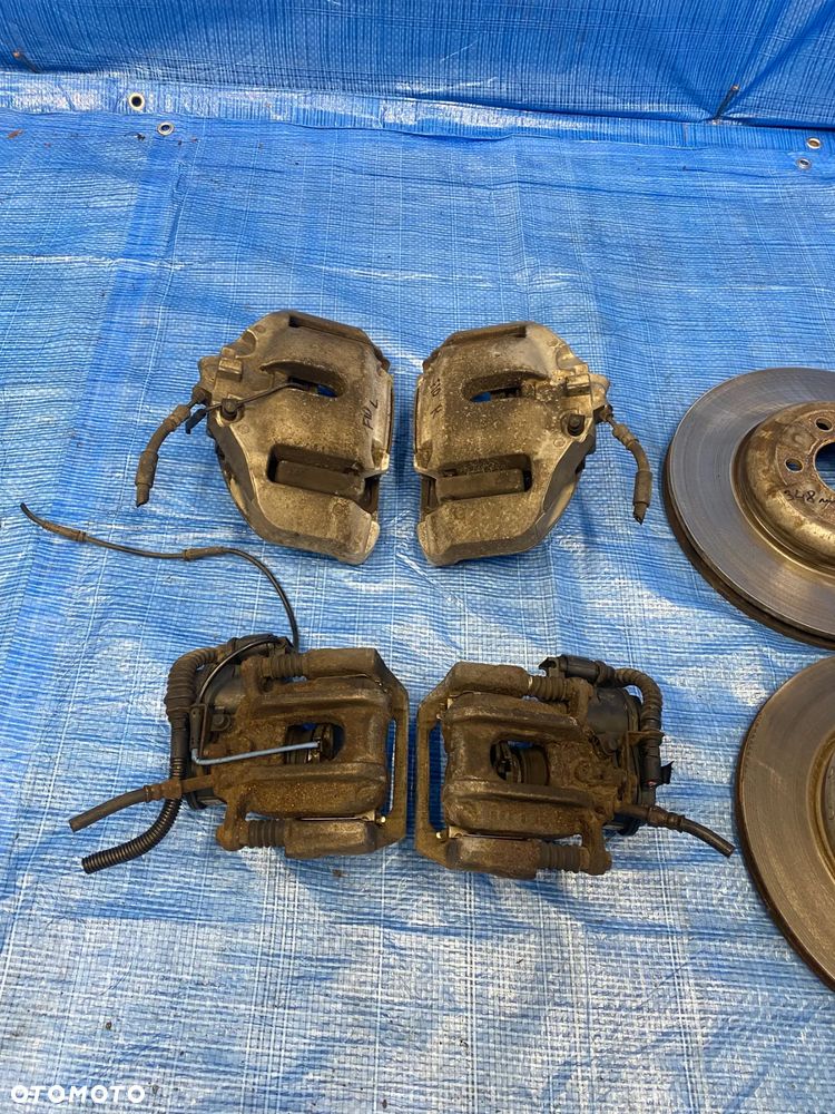 BMW F10 F11 535i SWAP KOMPLET ZACISKI TARCZE HAMULCOWE PRZÓD 348MM TYŁ 330MM  JARZMA PRZEDNIE TYLNE KOMPLET ORYGINAŁ BMW - 8