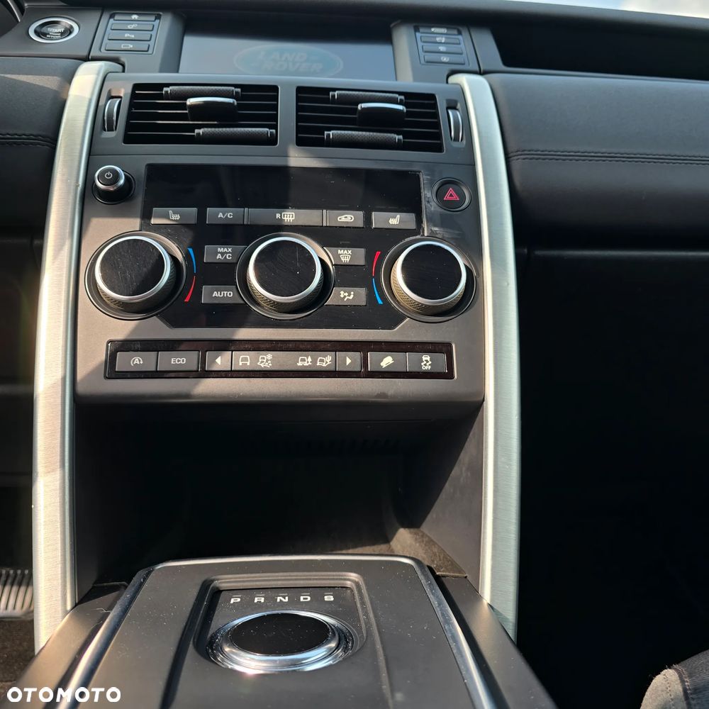 Land Rover Discovery Sport TD4 HSE Luxury - 11