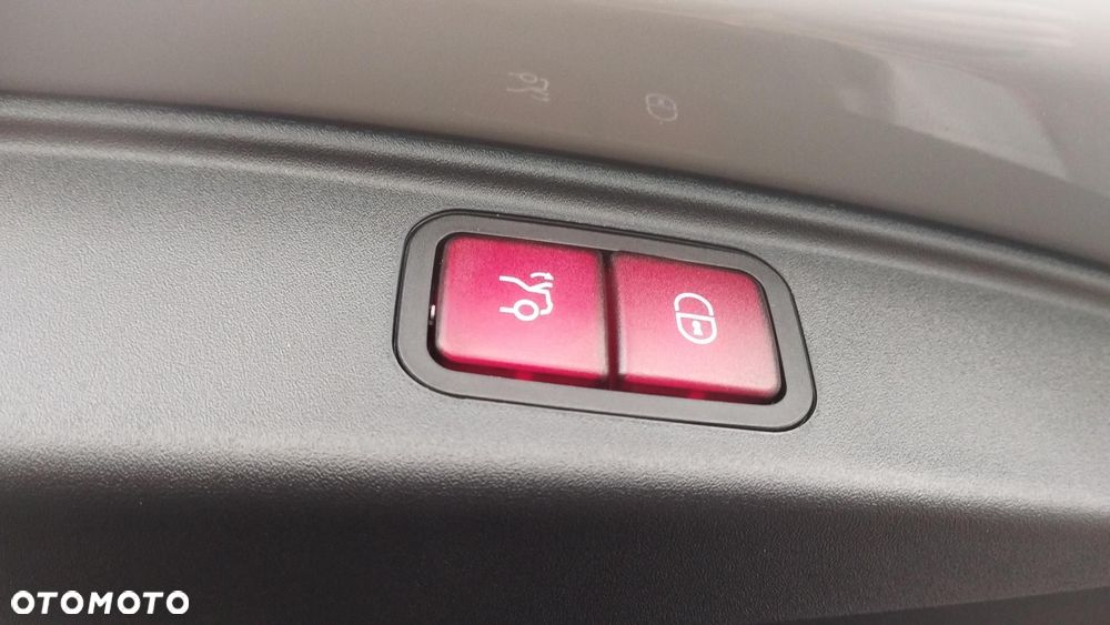 Mercedes-Benz AMG GT - 19